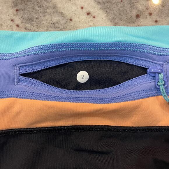 Lululemon Pocket Waistband Leggings 2 - Picture 4 of 7